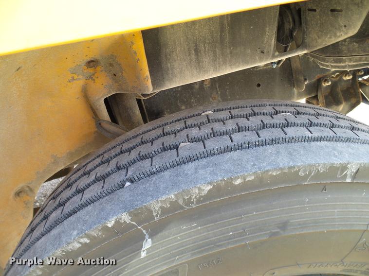 image for item DC7972 1998 Freightliner FS65 Blue Bird school bus