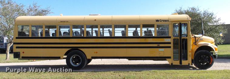 image for item DC7973 1998 International 3800 Carpenter school bus