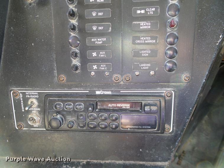 image for item DC7973 1998 International 3800 Carpenter school bus