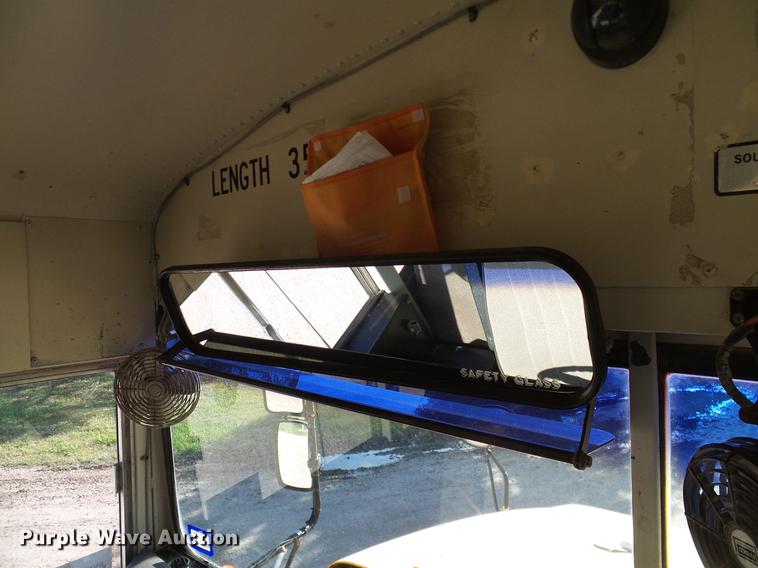 image for item DC7973 1998 International 3800 Carpenter school bus