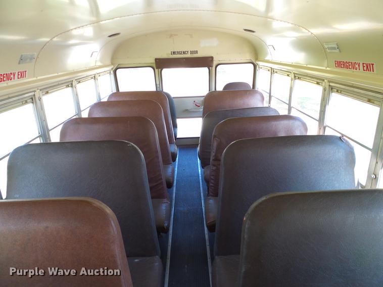 image for item DC7973 1998 International 3800 Carpenter school bus