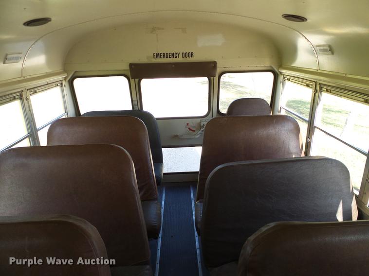 image for item DC7973 1998 International 3800 Carpenter school bus
