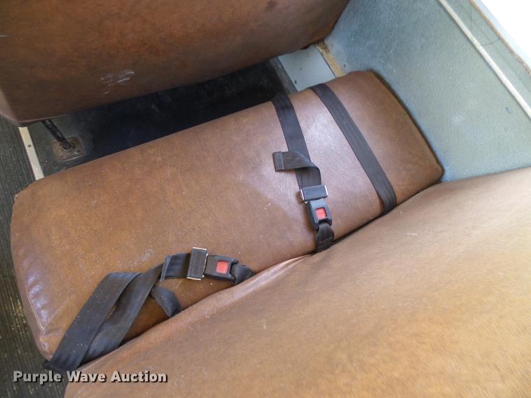 image for item DC7973 1998 International 3800 Carpenter school bus