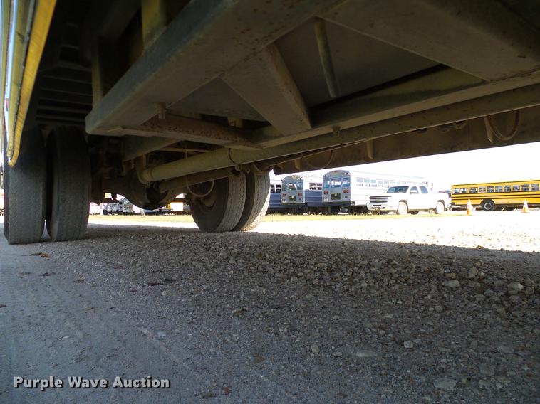 image for item DC7973 1998 International 3800 Carpenter school bus