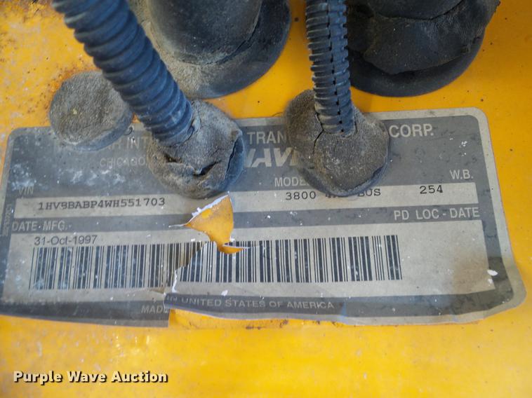 image for item DC7973 1998 International 3800 Carpenter school bus