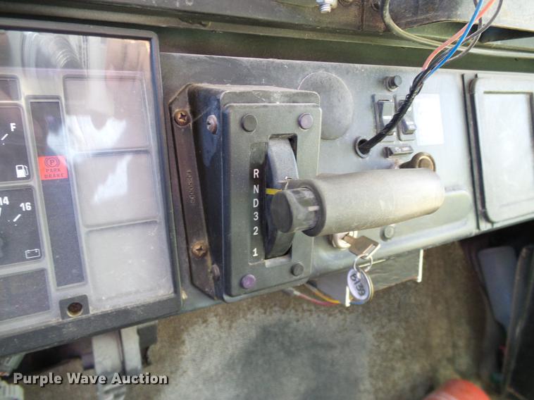 image for item DC7974 1997 International 3800 Thomas school bus