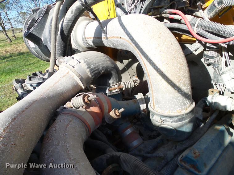 image for item DC7974 1997 International 3800 Thomas school bus