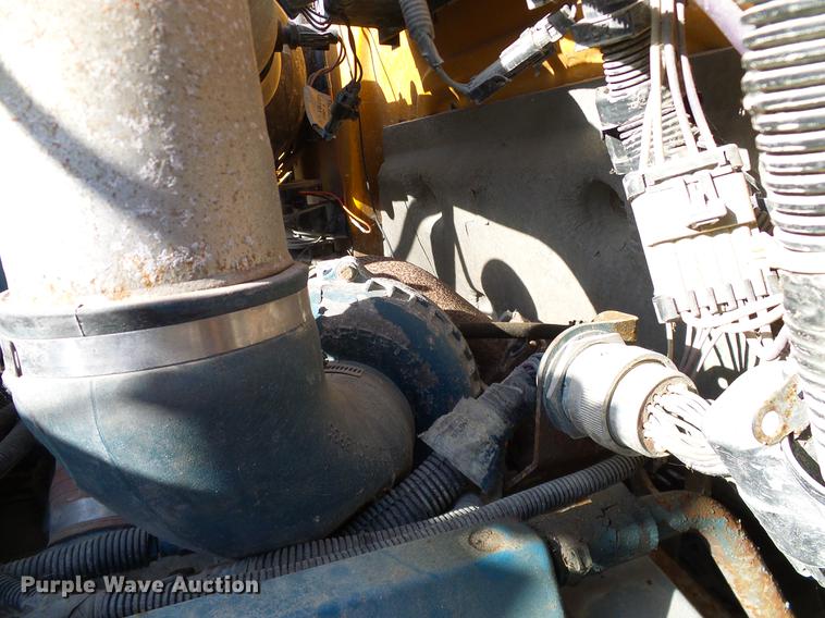 image for item DC7974 1997 International 3800 Thomas school bus