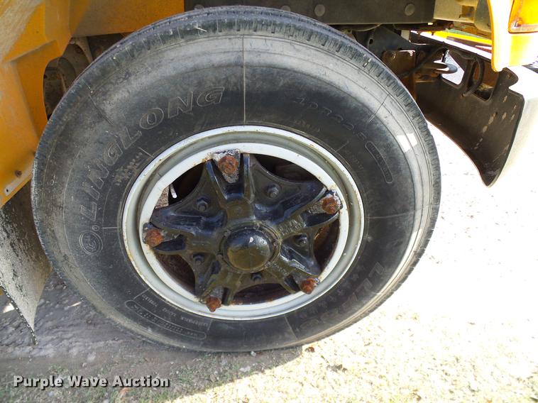 image for item DC7974 1997 International 3800 Thomas school bus