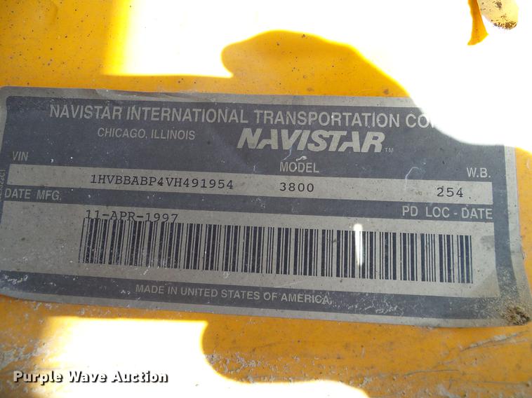 image for item DC7974 1997 International 3800 Thomas school bus