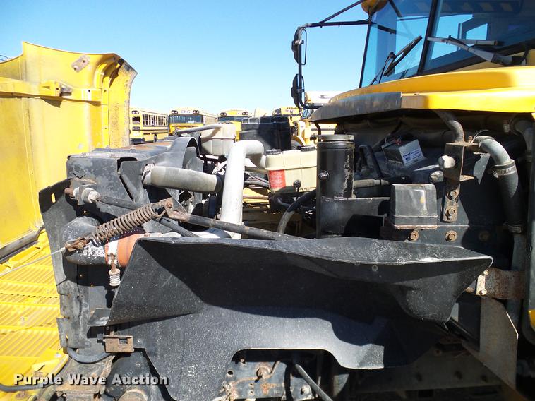 image for item DC7976 1997 GMC Blue Bird school bus