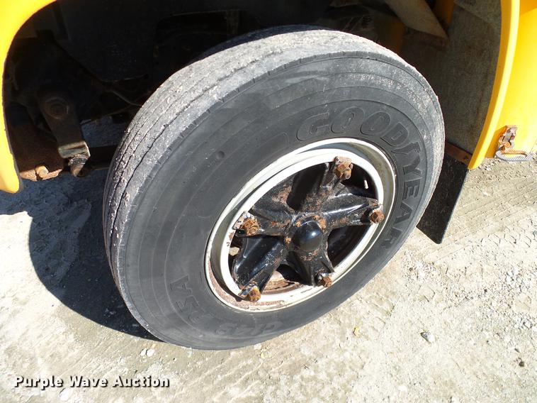 image for item DC7976 1997 GMC Blue Bird school bus