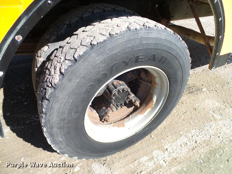 image for item DC7976 1997 GMC Blue Bird school bus