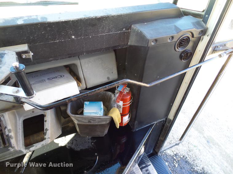 image for item DC7977 1998 Freightliner FS65 Blue Bird school bus