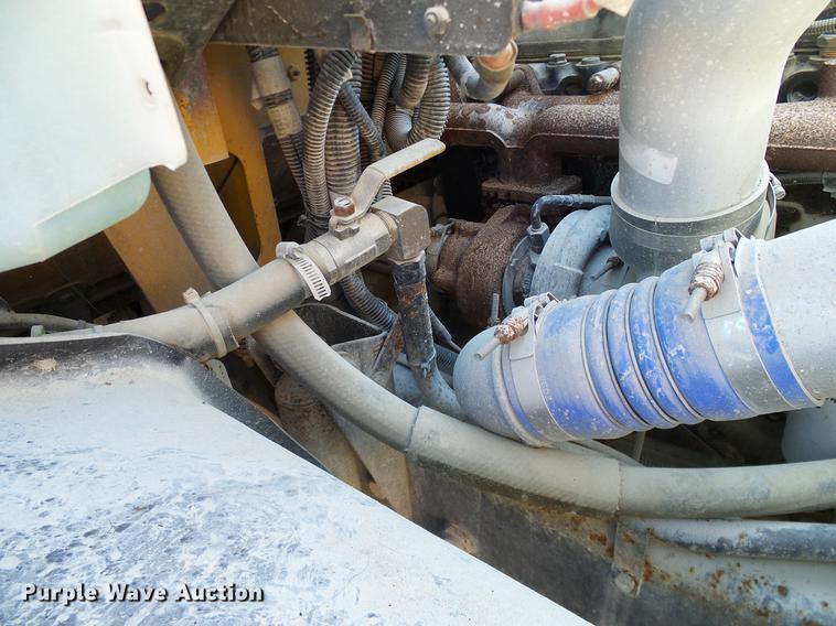 image for item DC7977 1998 Freightliner FS65 Blue Bird school bus