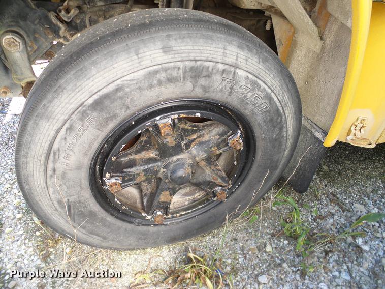 image for item DC7978 1997 Chevrolet Blue Bird school bus