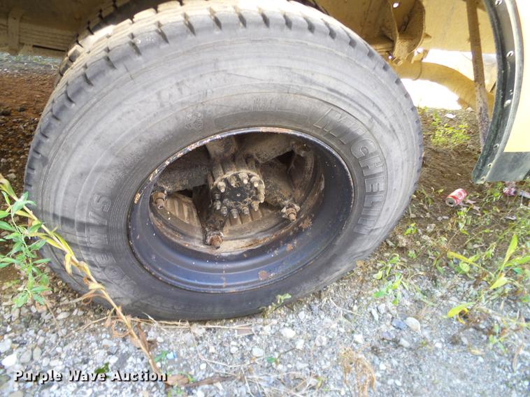 image for item DC7978 1997 Chevrolet Blue Bird school bus