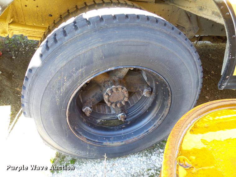 image for item DC7978 1997 Chevrolet Blue Bird school bus