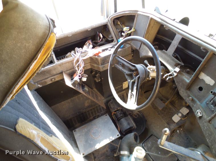 image for item DC7979 2001 International American Transport Corp. school bus