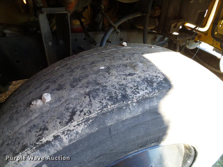 image for item DC7980 1999 GMC Blue Bird bus