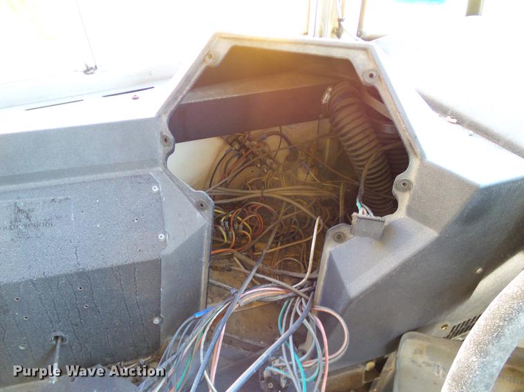 image for item DC7981 1998 Freightliner FS65 Blue Bird school bus