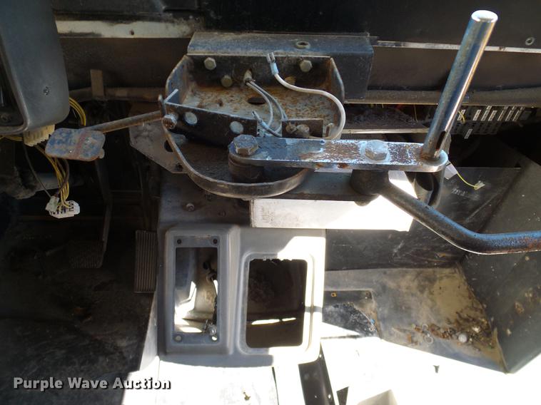 image for item DC7981 1998 Freightliner FS65 Blue Bird school bus