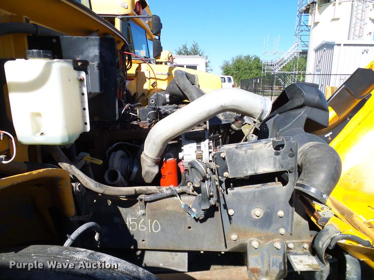 image for item DC7981 1998 Freightliner FS65 Blue Bird school bus