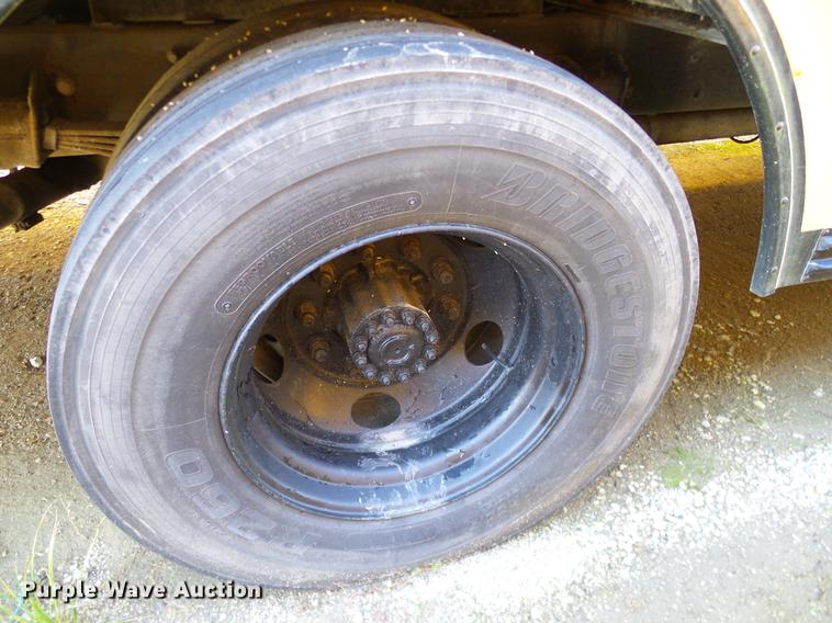 image for item DC7981 1998 Freightliner FS65 Blue Bird school bus