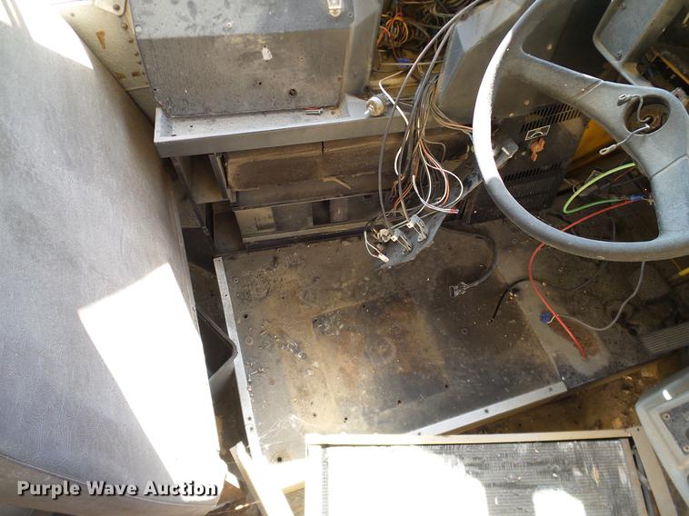 image for item DC7982 1998 Freightliner FS65 Blue Bird school bus