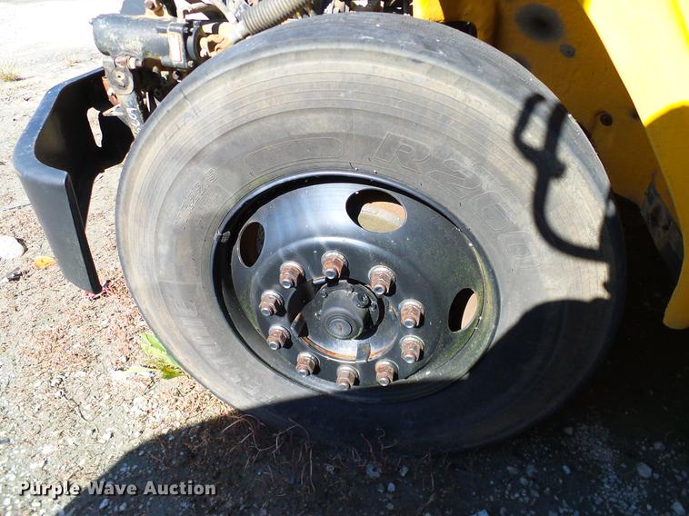 image for item DC7982 1998 Freightliner FS65 Blue Bird school bus