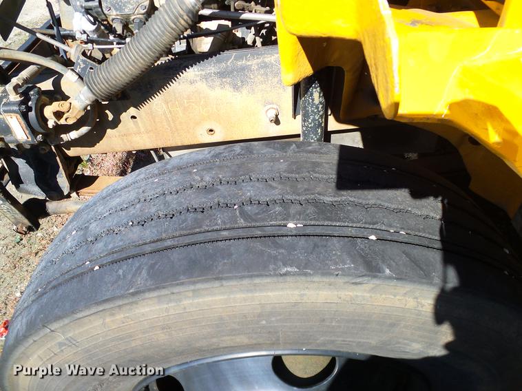 image for item DC7982 1998 Freightliner FS65 Blue Bird school bus