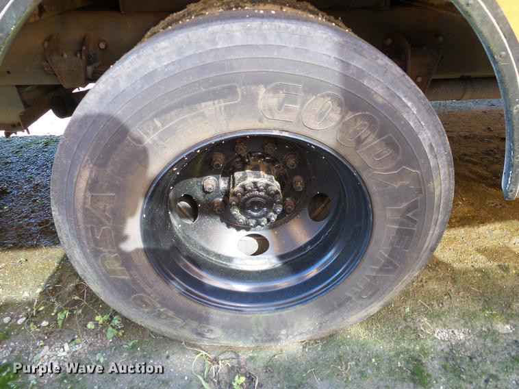 image for item DC7982 1998 Freightliner FS65 Blue Bird school bus