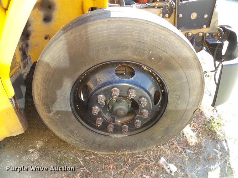 image for item DC7982 1998 Freightliner FS65 Blue Bird school bus