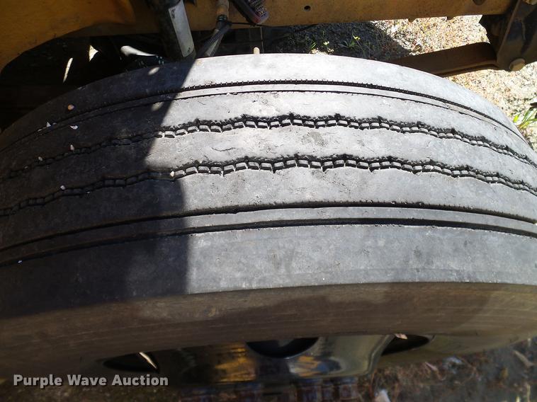 image for item DC7982 1998 Freightliner FS65 Blue Bird school bus