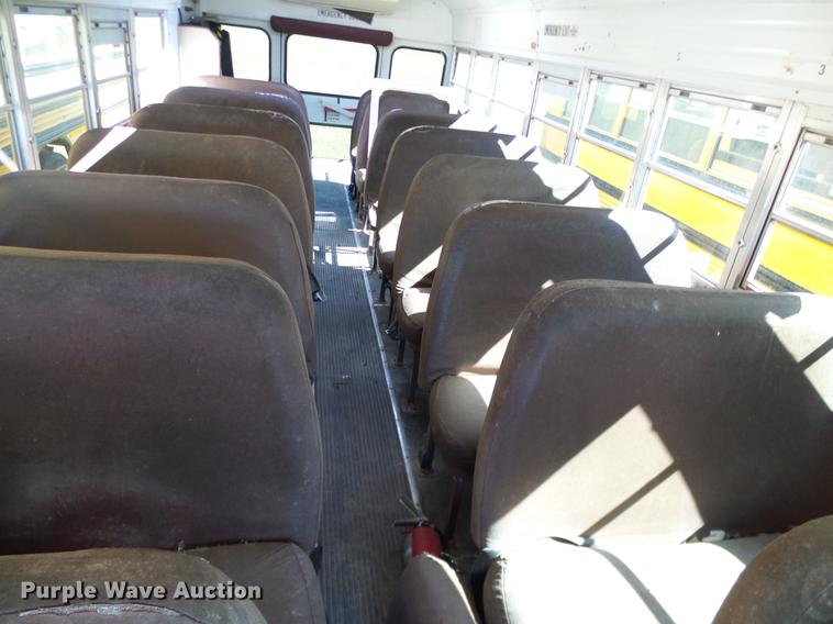 image for item DC7983 1999 International 3800 school bus