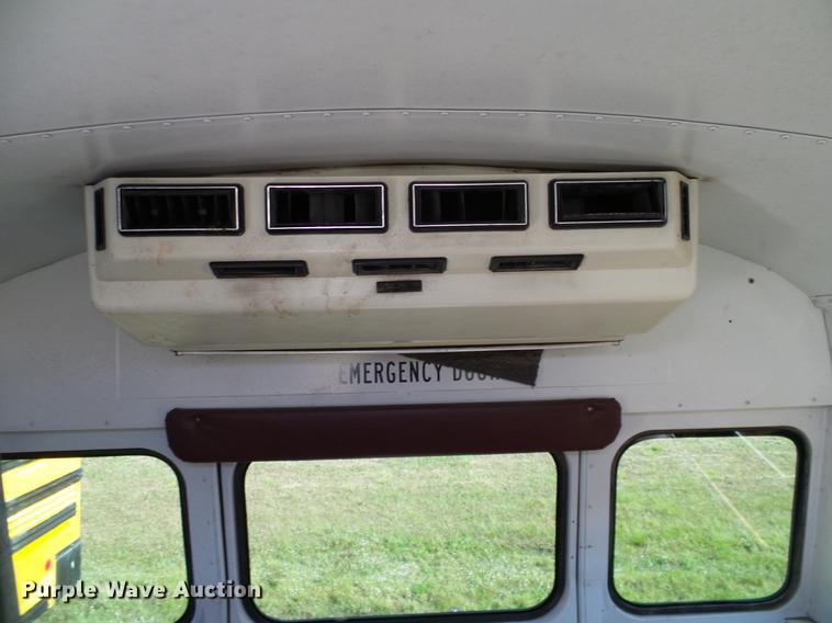 image for item DC7983 1999 International 3800 school bus