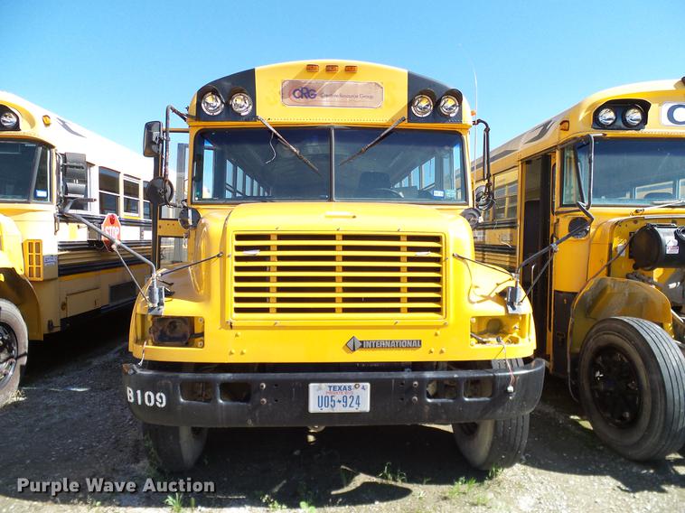 image for item DC7984 1998 International 3800 Thomas school bus