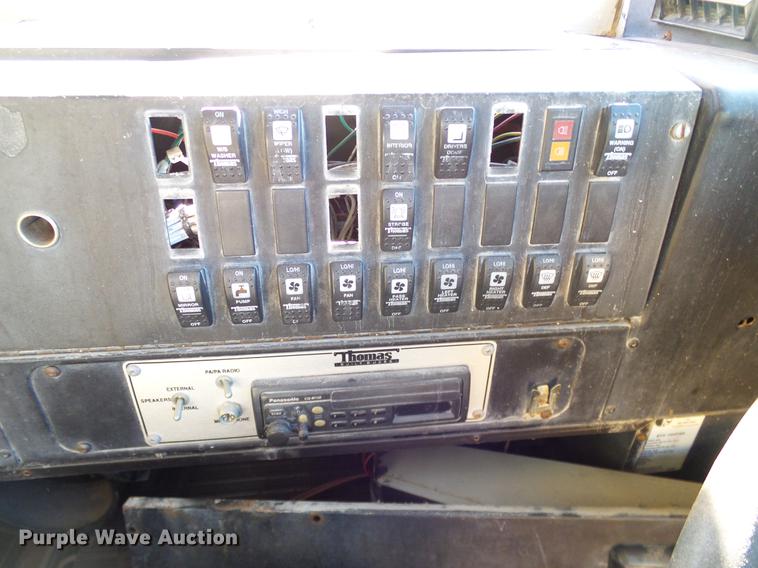 image for item DC7984 1998 International 3800 Thomas school bus