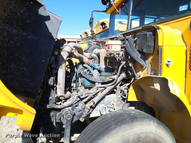 image for item DC7984 1998 International 3800 Thomas school bus