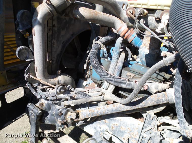 image for item DC7984 1998 International 3800 Thomas school bus