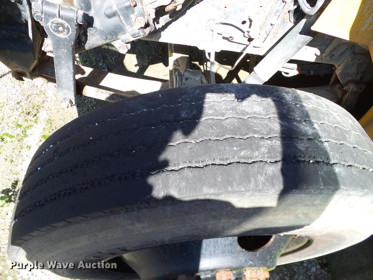 image for item DC7984 1998 International 3800 Thomas school bus