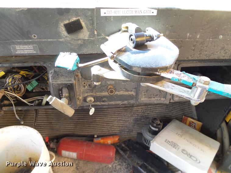 image for item DC7985 1997 International 3800 Blue Bird school bus