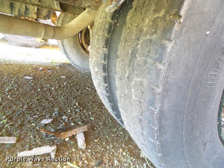 image for item DC7985 1997 International 3800 Blue Bird school bus