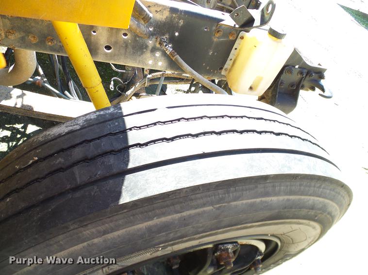 image for item DC7985 1997 International 3800 Blue Bird school bus