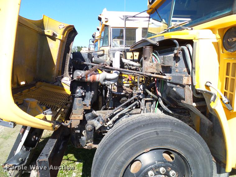 image for item DC7986 1997 GMC Blue Bird school bus