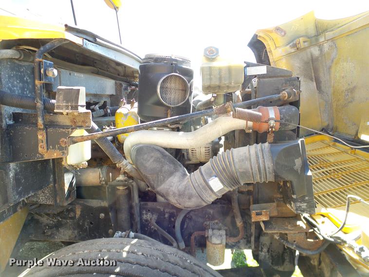 image for item DC7986 1997 GMC Blue Bird school bus