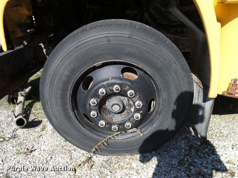 image for item DC7986 1997 GMC Blue Bird school bus