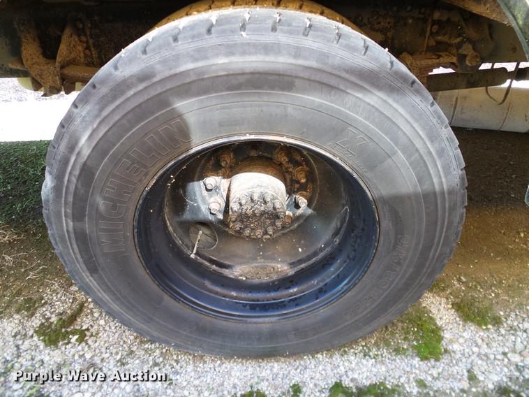 image for item DC7986 1997 GMC Blue Bird school bus