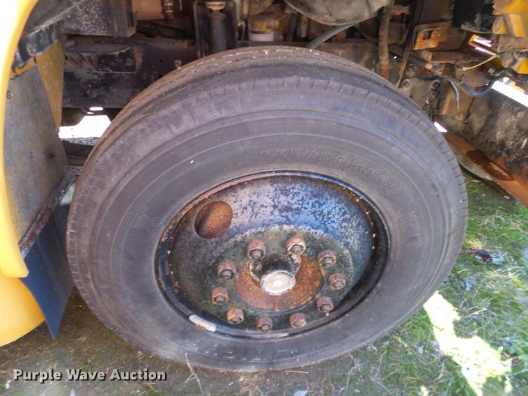 image for item DC7986 1997 GMC Blue Bird school bus