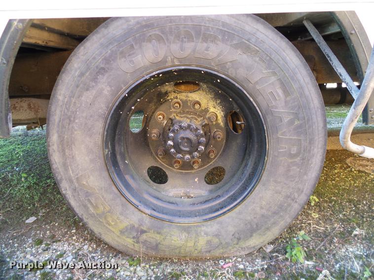 image for item DC7987 1998 Freightliner FS65 Blue Bird school bus